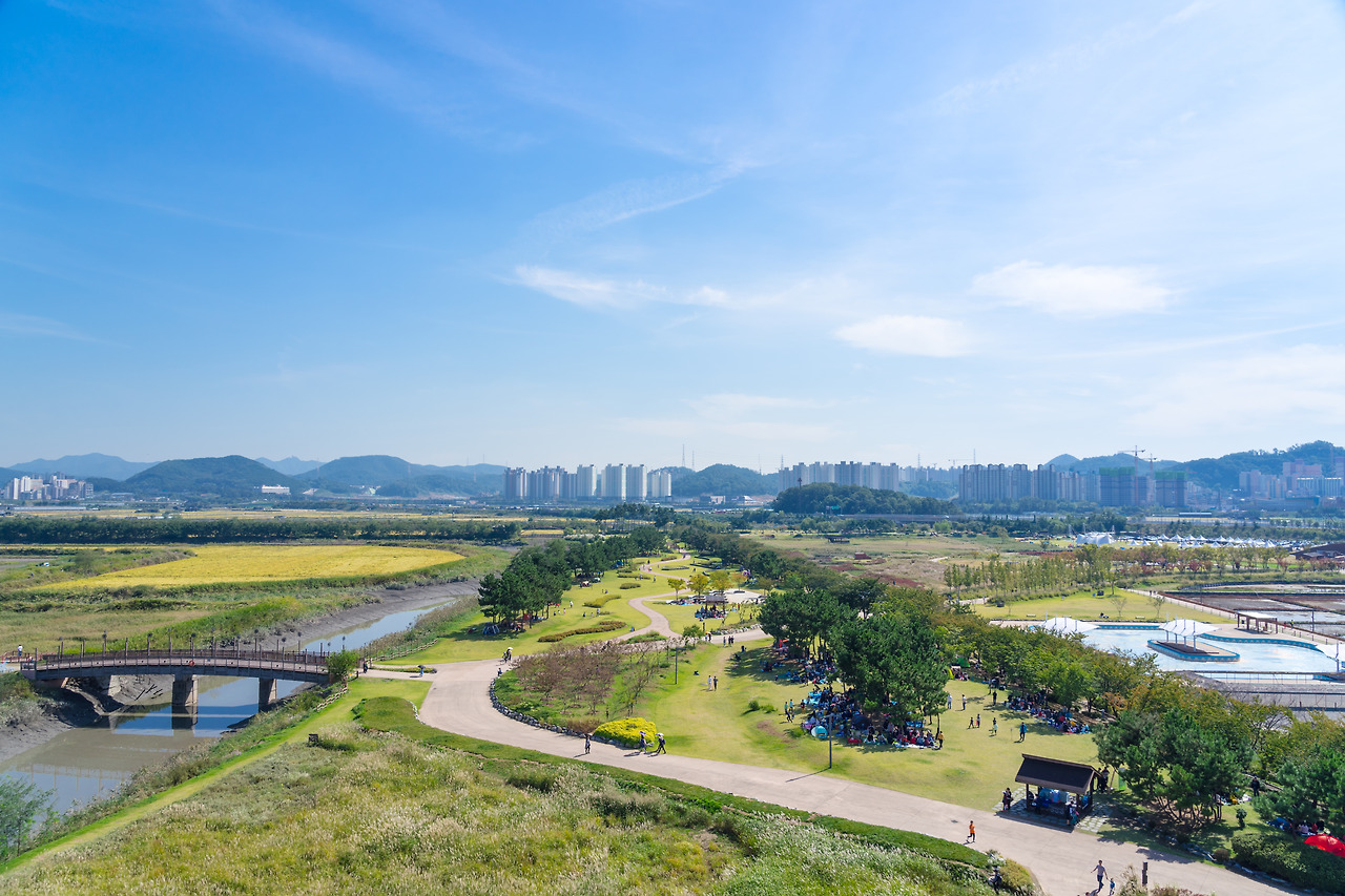 24.갯골생태공원 전경1.jpg