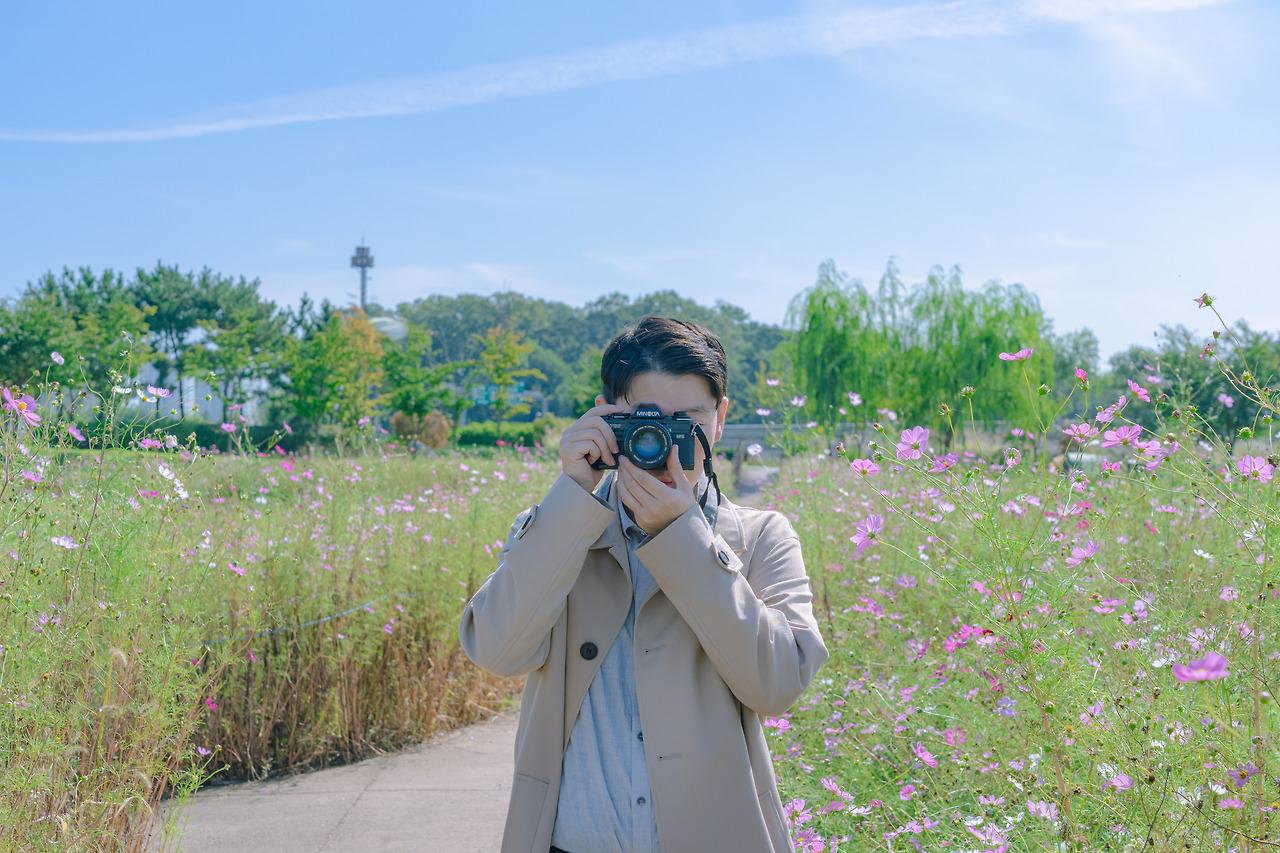 15.카메라를 들고.jpg