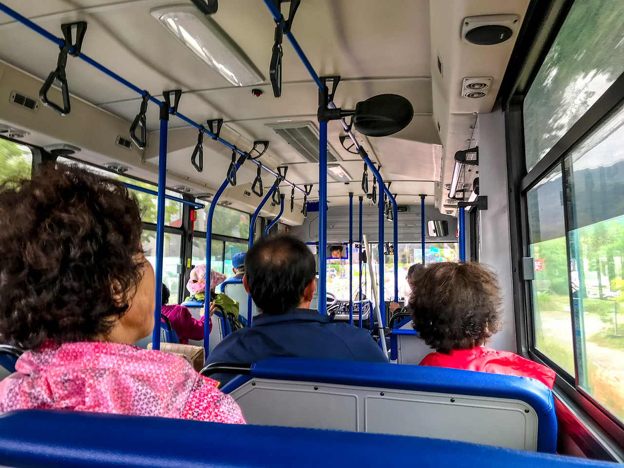 9.버스안에서.jpg