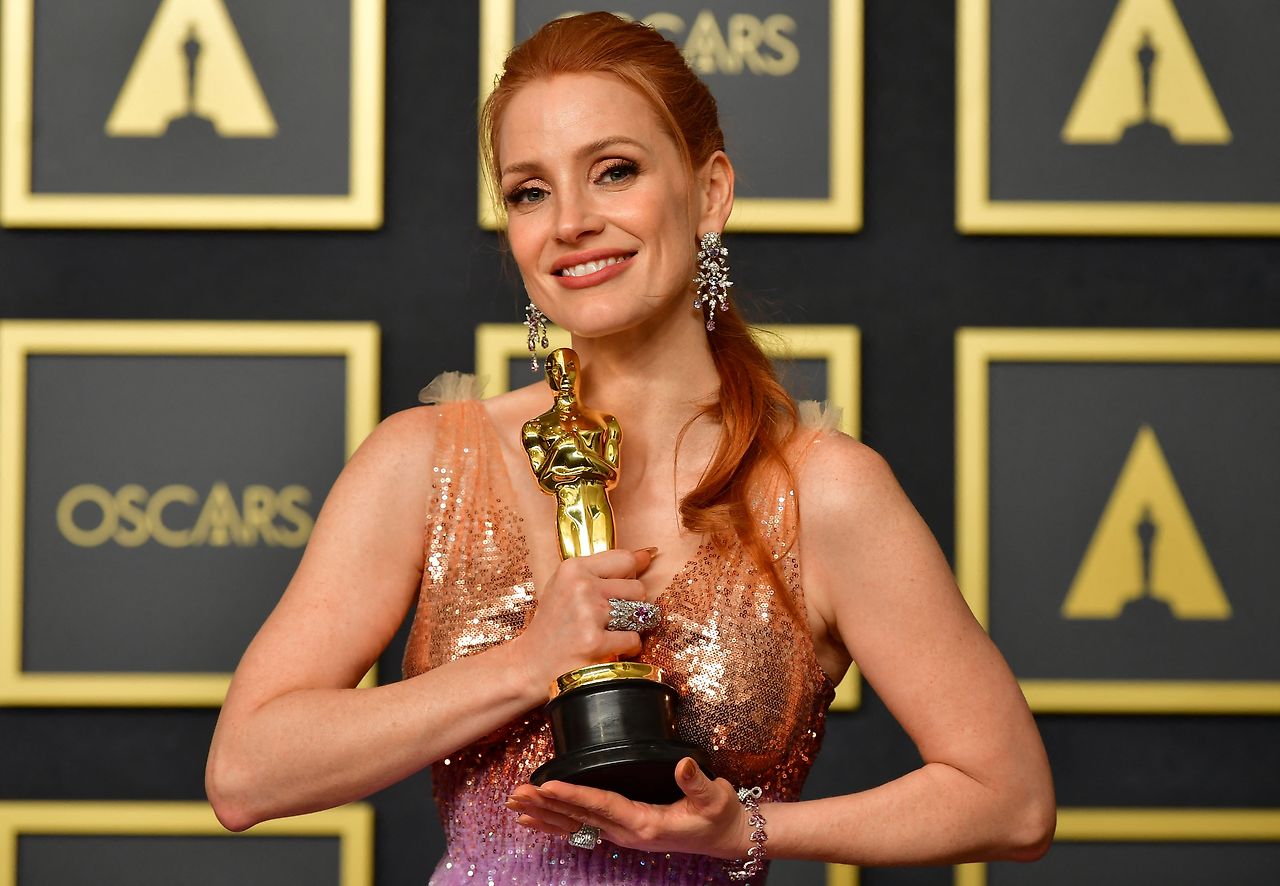 Jessica Chastain at an event for The Oscars.jpg