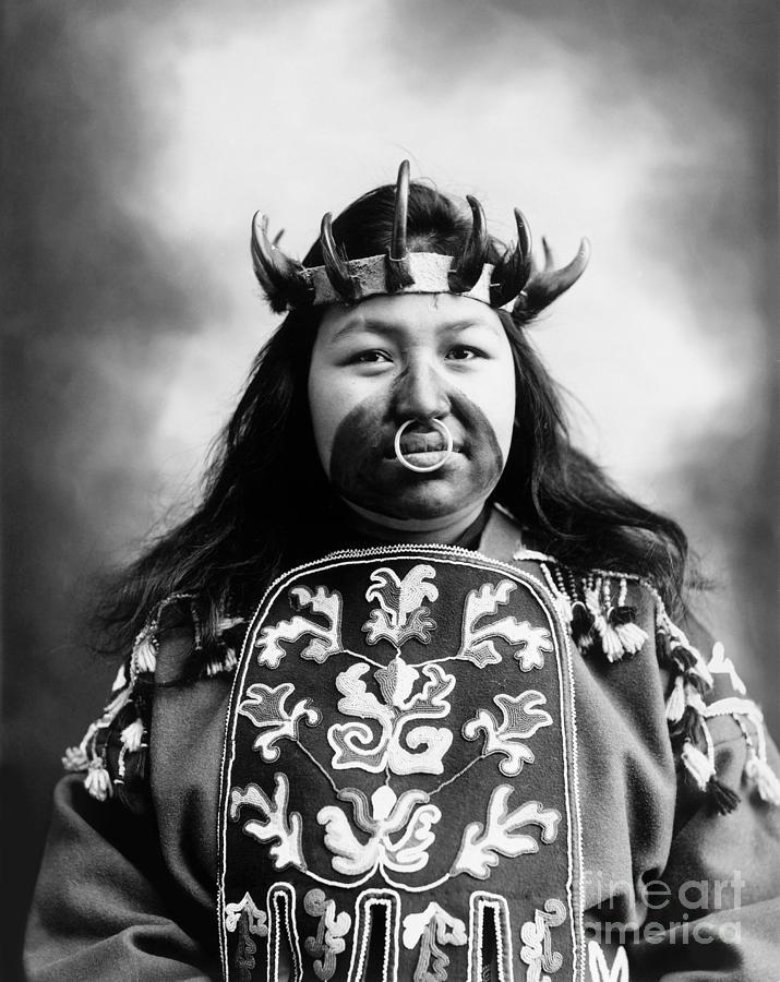tlingit-native-american-c1906-granger.jpg