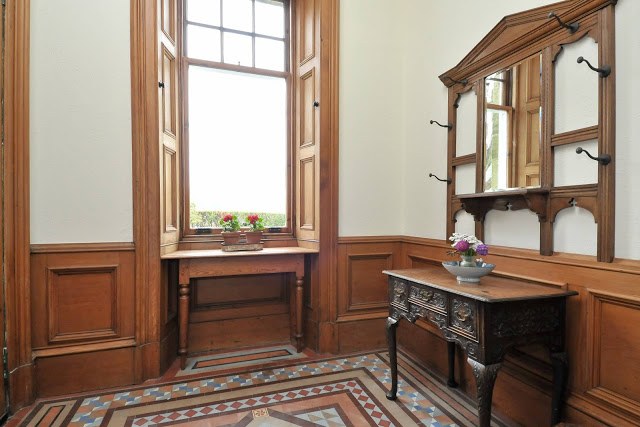 Kirknewton Scotland.jpg