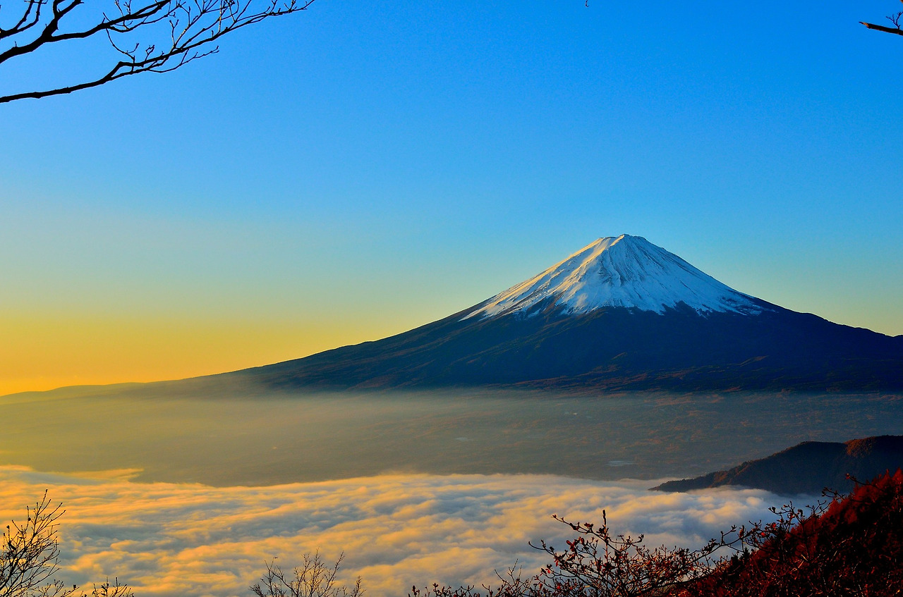 mt-fuji-477832_1920[1].jpg