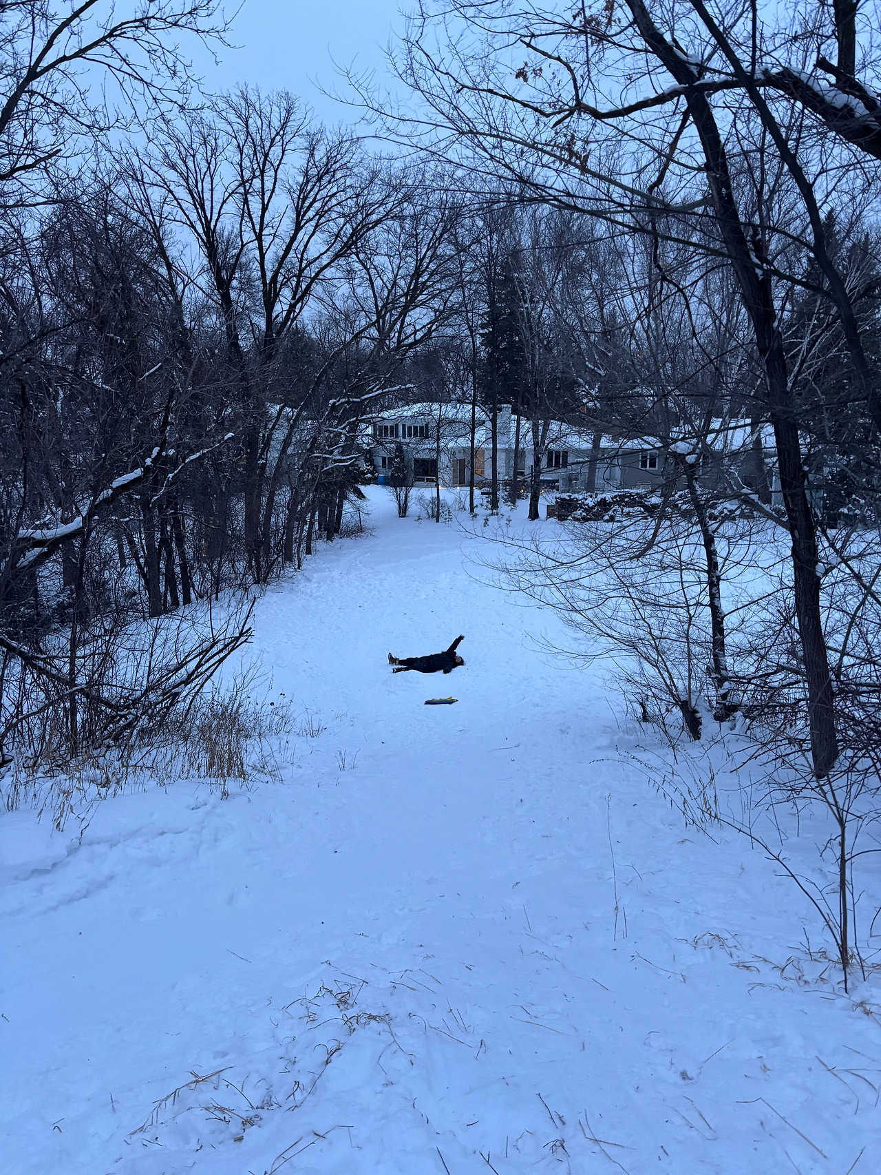 언덕에서 썰매.jpg