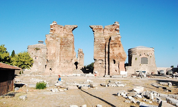 버가모 교회.jpg