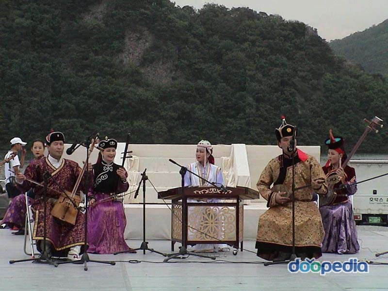 몽골 전통가무.jpg