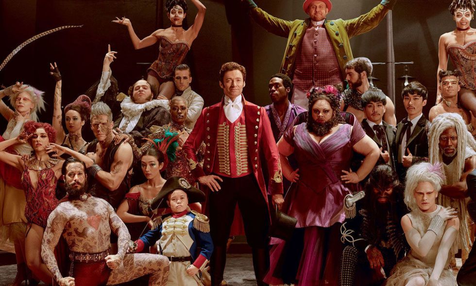gallery-1513337323-the-greatest-showman-cast-hugh-jackman.jpg