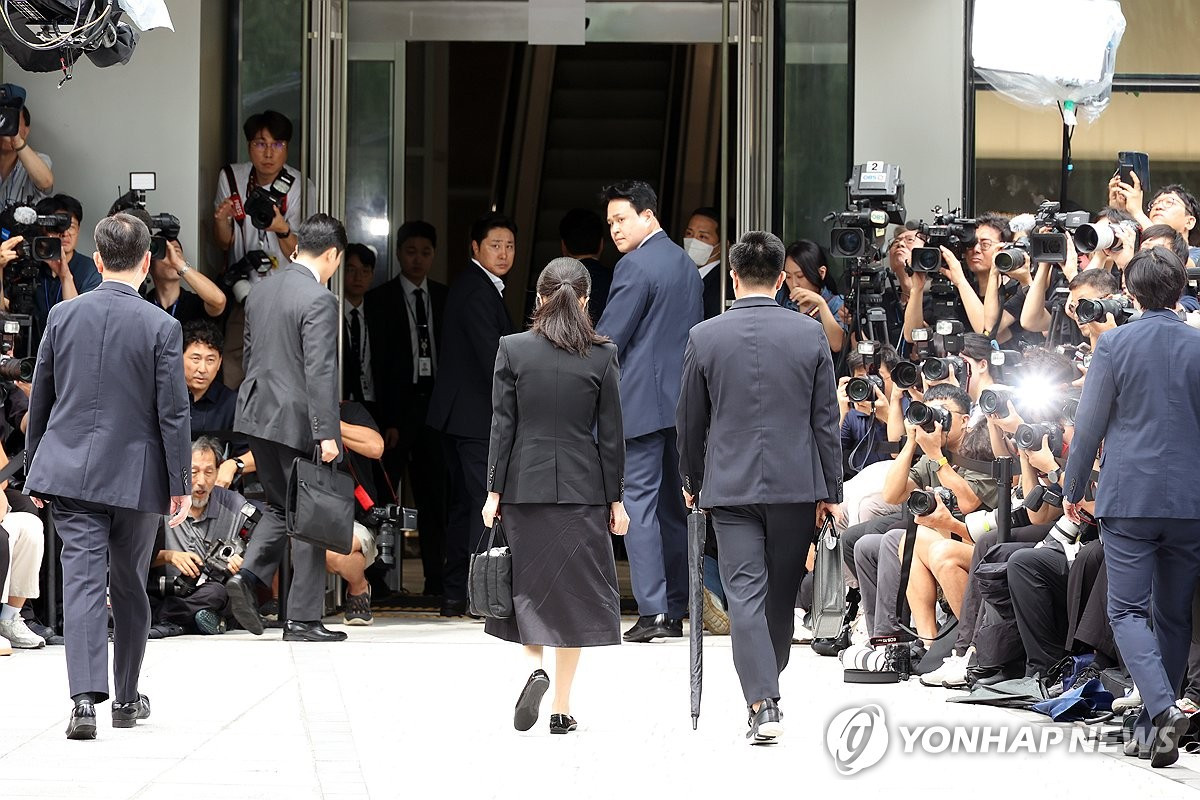 특검 출 석김여사.jpg