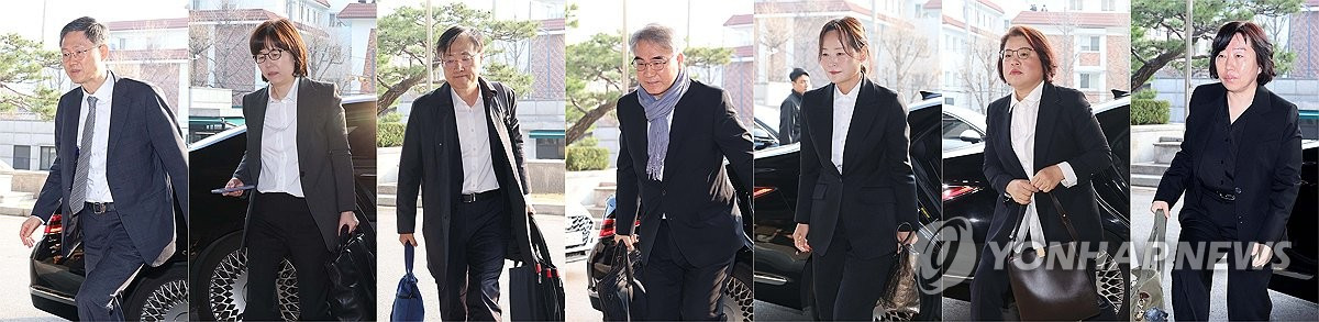 선고날 출근.jpg