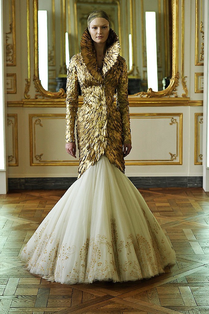 11. 마지막 컬렉션 의상.jpg