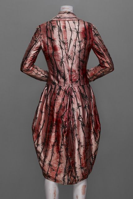 1. 가시덩쿨 드레스.jpg