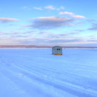 wisconsin-lonely-fishing-shack_200_cw400_ch400_thumb.jpg