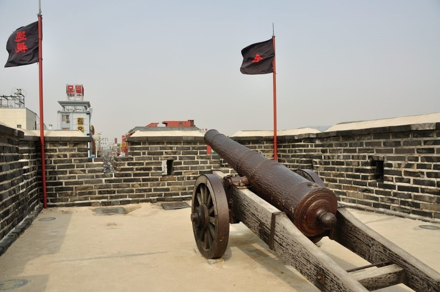 장안문 포대 깃발.jpg