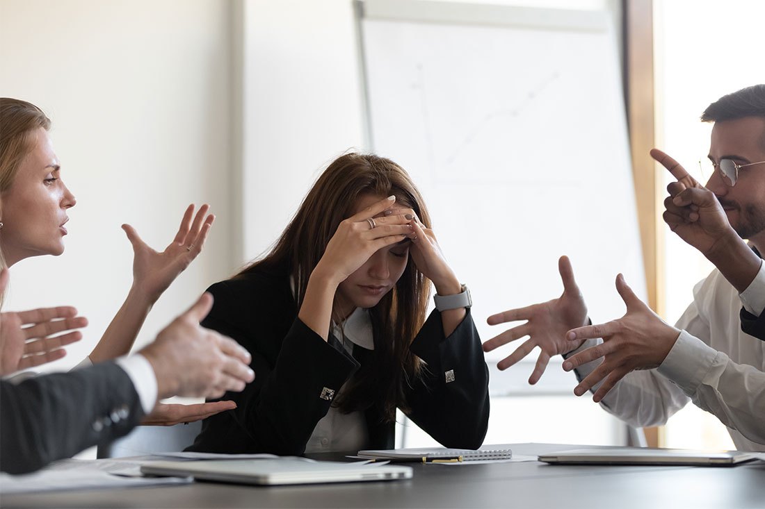 팀미팅 갈등.jpg