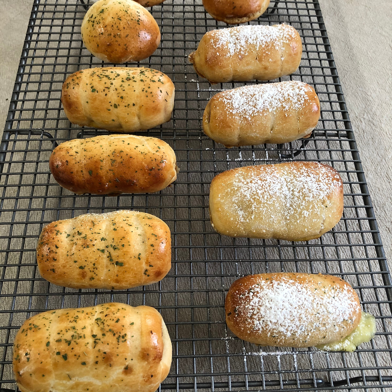 쏘세지 롤빵.jpg