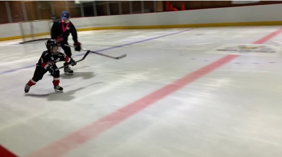 재모 아이스하키사진 3.jpg