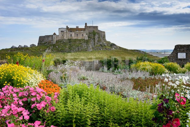1190126-gertrude-jekylls-garden-on-lindisfarne.jpg