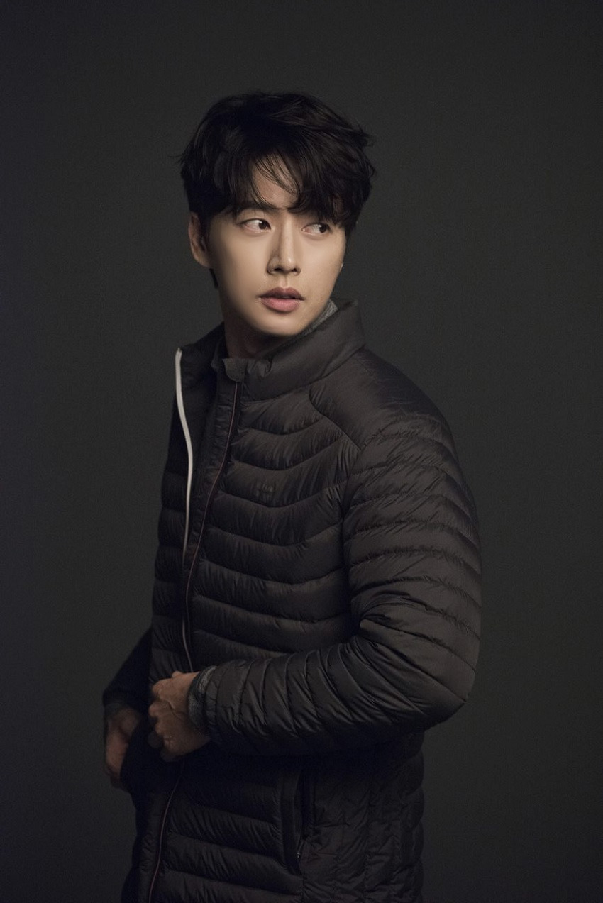 20160824_CENTERPOLE_ParkHaeJin-3.jpg