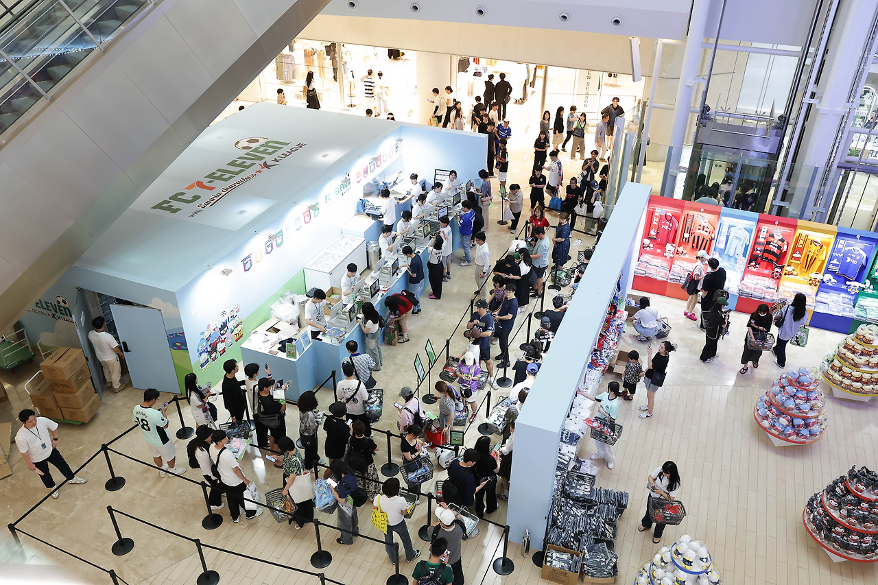 FC세븐일레븐 with K리그 X 산리오캐릭터즈 팝업스토어 현장 사진 (2)_20240723_011048.jpg