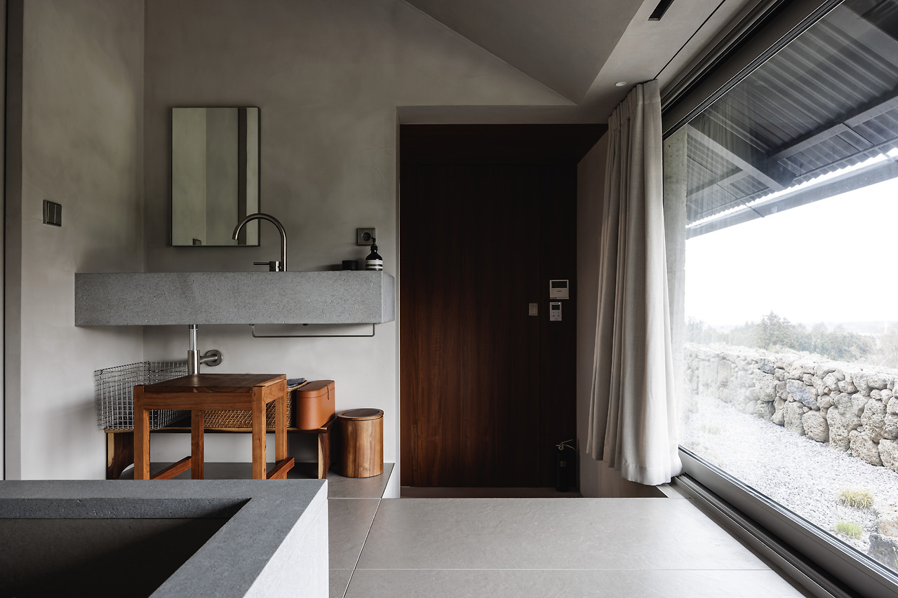 누온미 - 본채 내부 자쿠지 및 전실 (7).jpg