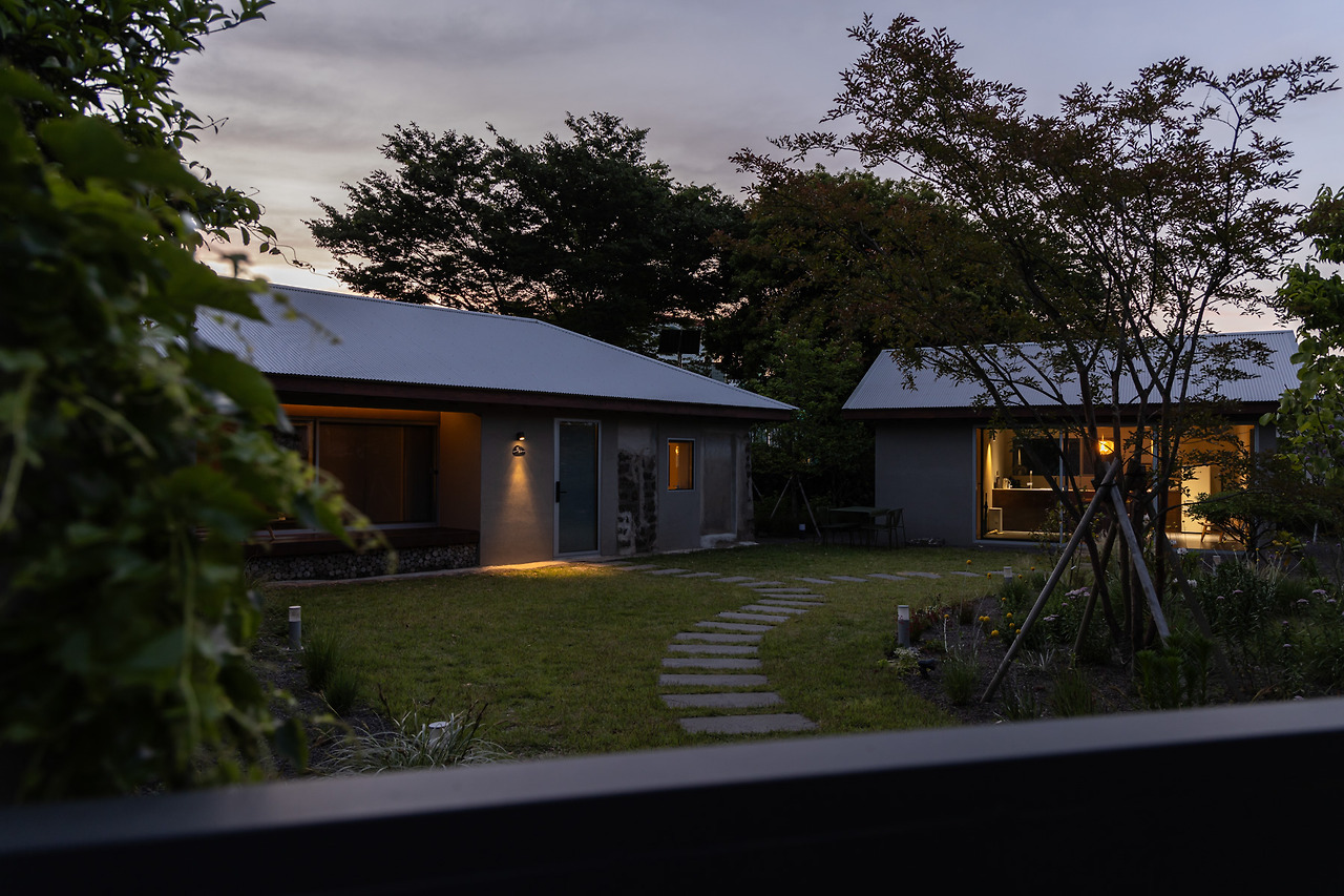 스테이 오아 - 외관 (밤) (2).jpg