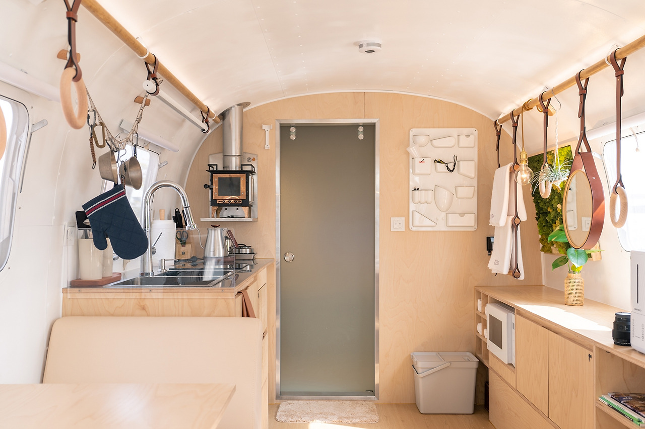 airstream31ft+_03.jpg