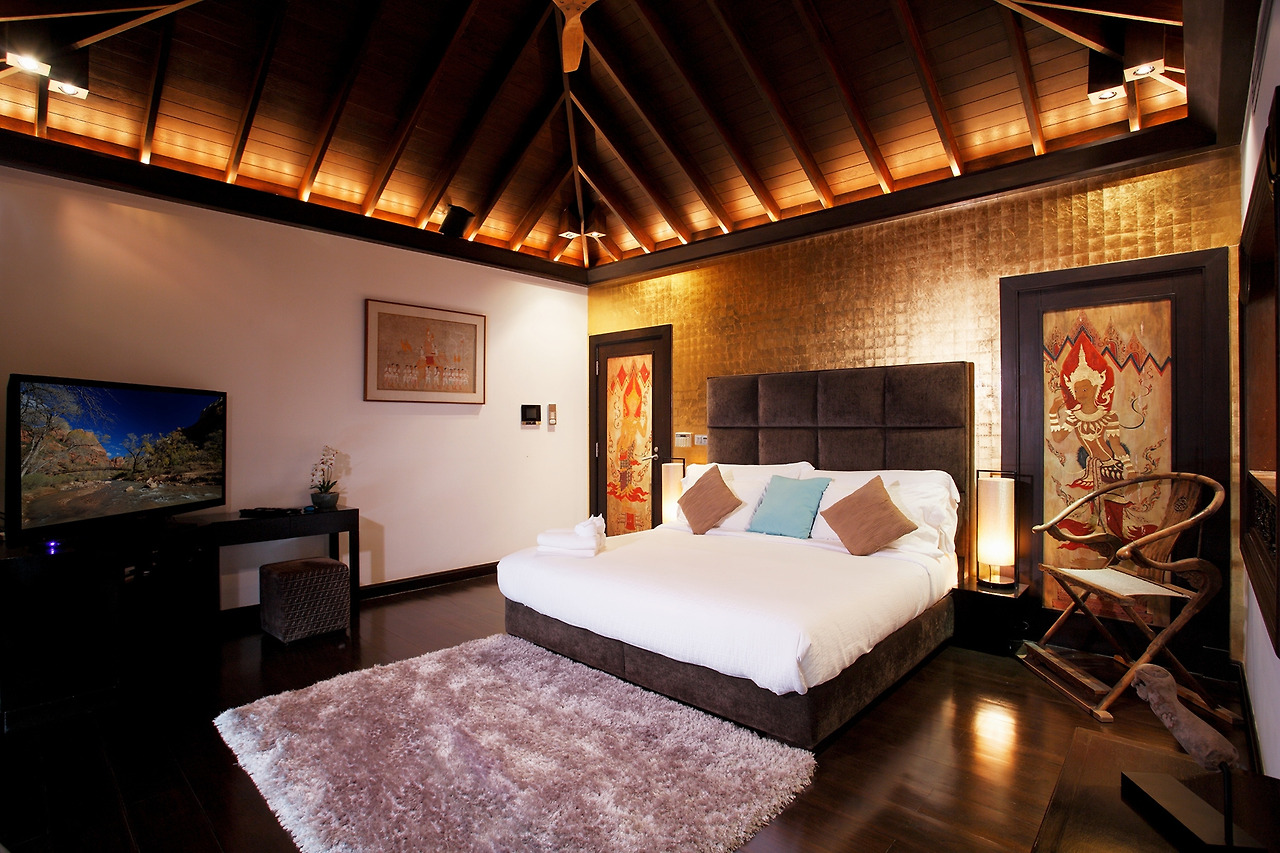 Master Bedroom -001.jpg