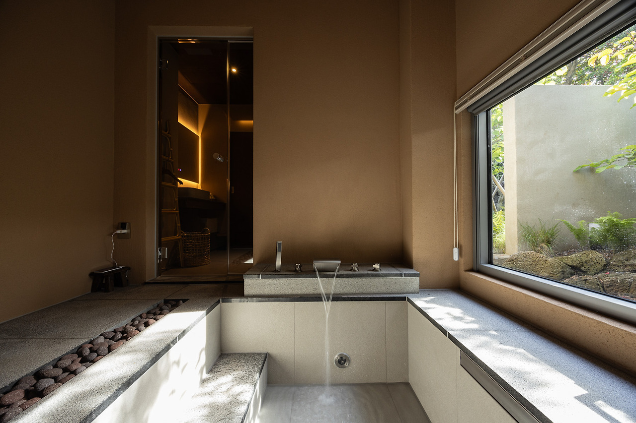 스테이 오아 - 자쿠지 (4).jpg