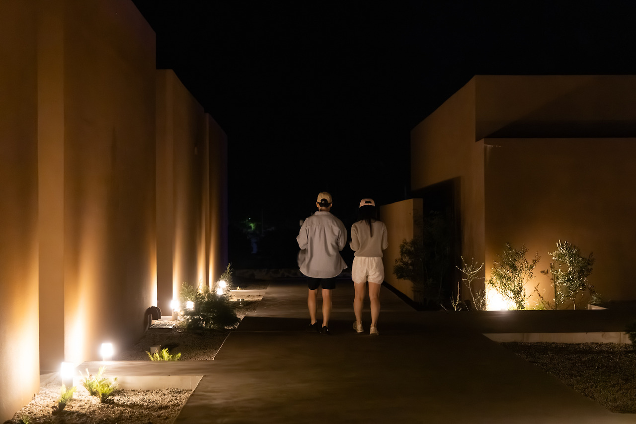 메이네 - 라운지 (8).jpg