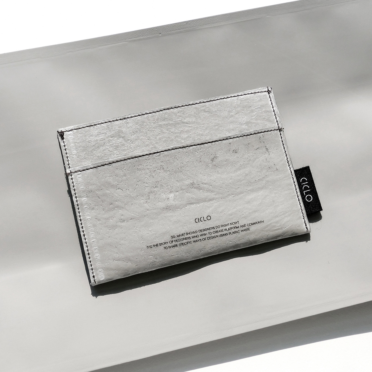 CARD WALLET_FOG_3.jpg