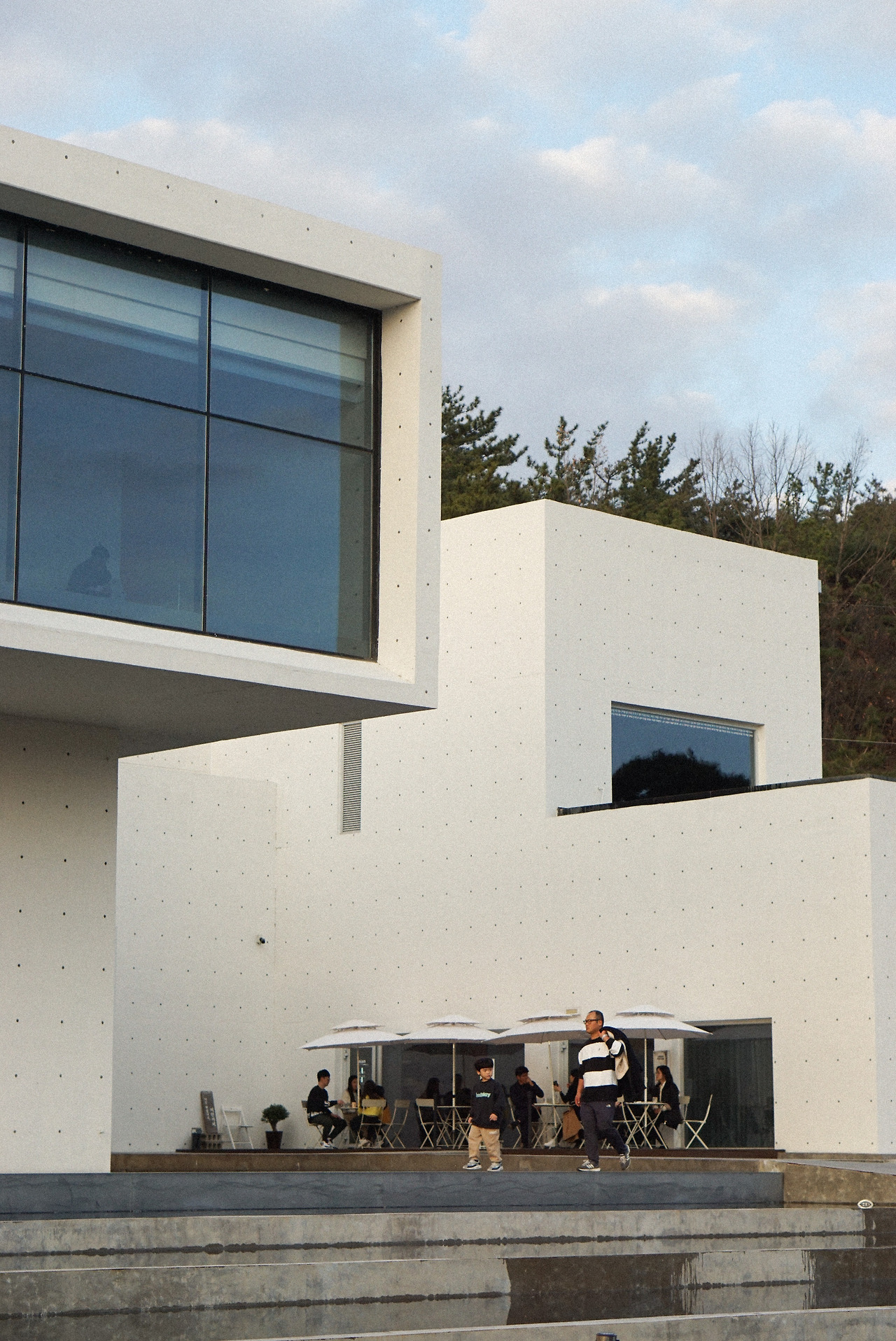 12 체크아웃, 미술관 2.jpg