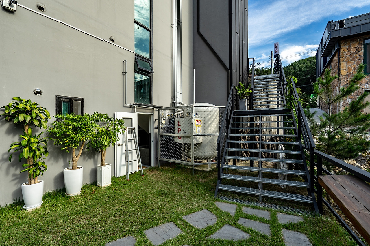 아로스토브런치카페인테리어준공사진건축사진 (96).jpg