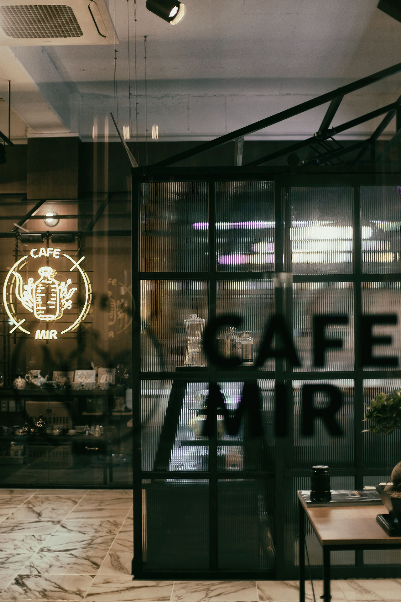 인더스트리얼카페인테리어브랜드디자인작업미르 (19).jpg
