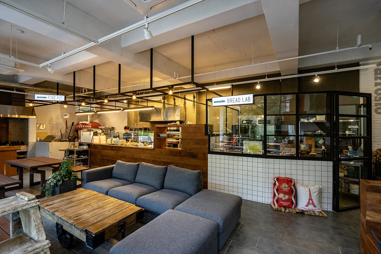 아로스토브런치카페인테리어준공사진건축사진 (123).jpg