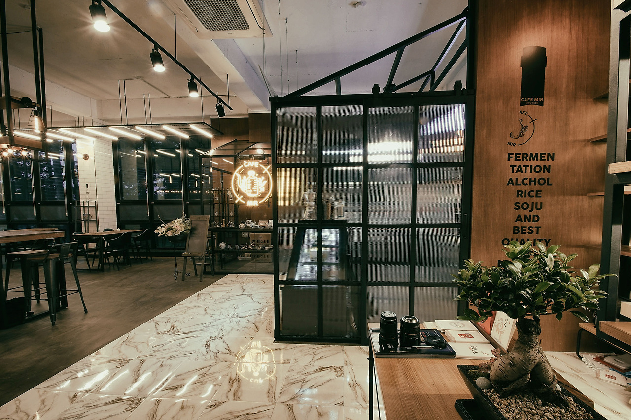 인더스트리얼카페인테리어브랜드디자인작업미르 (12).jpg