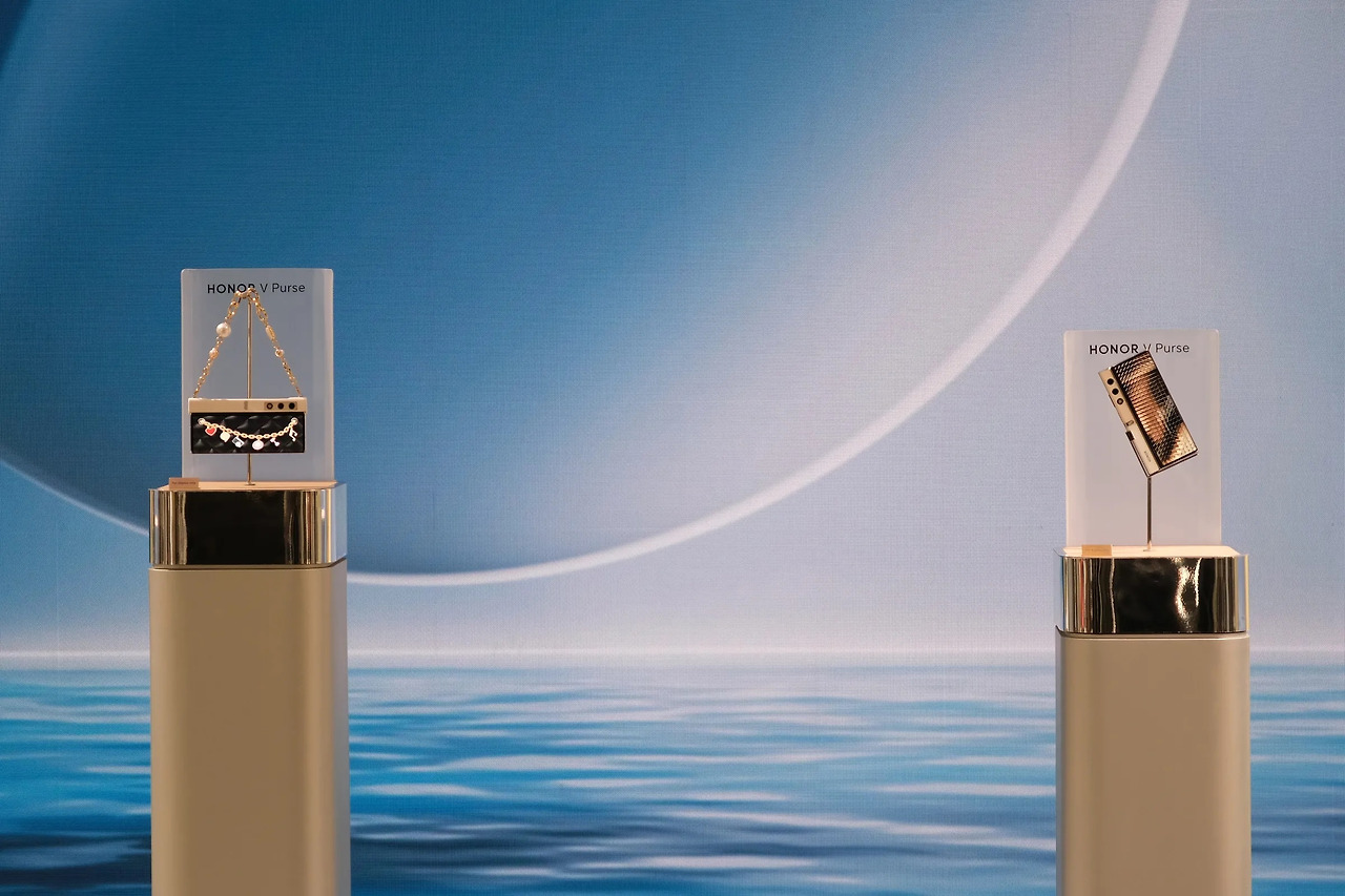 Honor V Purse 4.jpg
