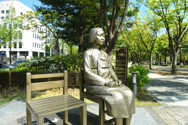 평화의 소녀상.jpg