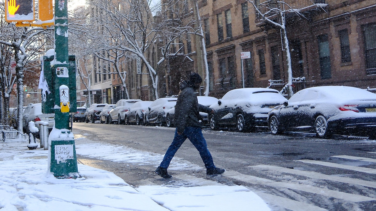 snow-nyc-mo_1735135167058_hpMain_16x9.jpg