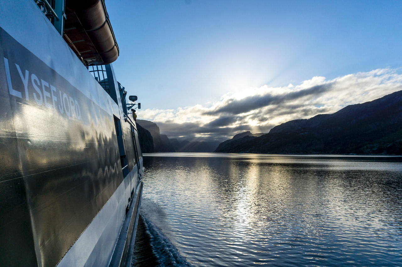 Outdoorlife Norway_Kjerag Summer Hike.20170627.2.jpg