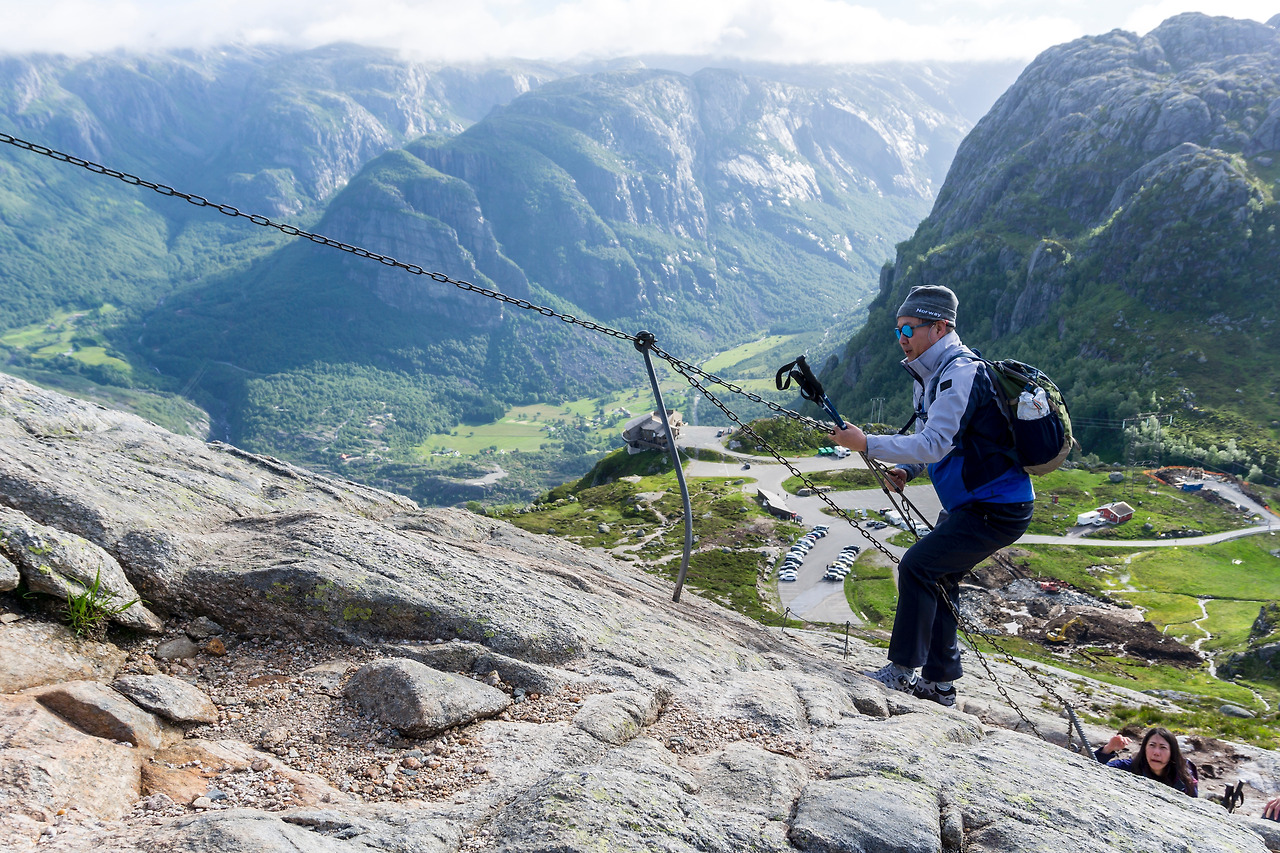 Outdoorlife Norway_Kjerag Summer Hike.20170627.13.jpg