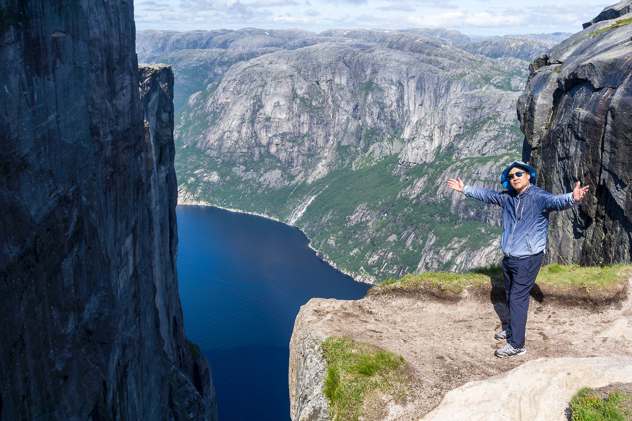 Outdoorlife Norway_Kjerag Summer Hike.20170627.37.jpg