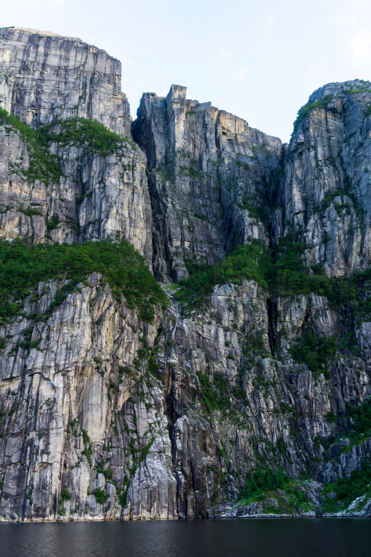 Outdoorlife Norway_Kjerag Summer Hike.20170627.3.jpg