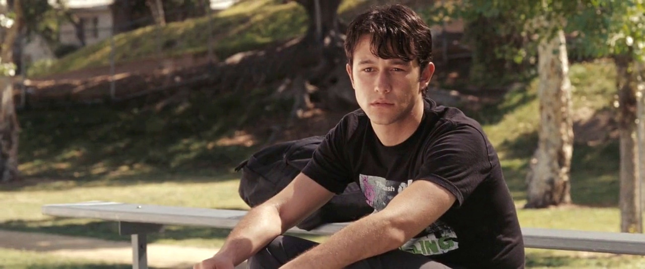 film-500_days_of_summer-2009-tom_hansen-joseph_gordon_levitt-tshirts-clash_shirt.jpg