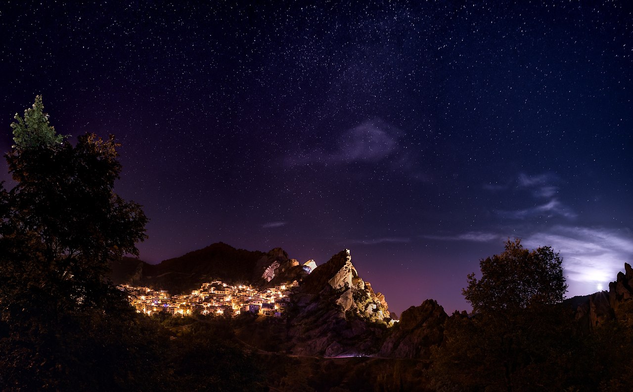 Castelmezzano, Italy.jpg