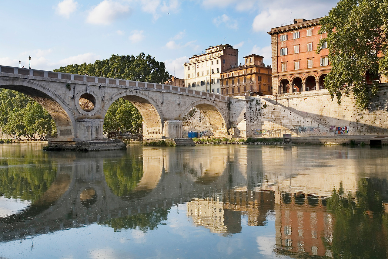 Ponte_Sisto,_Rome_-_2235.jpg