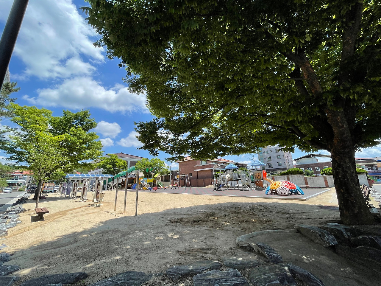 웅부주택 놀이터.jpg