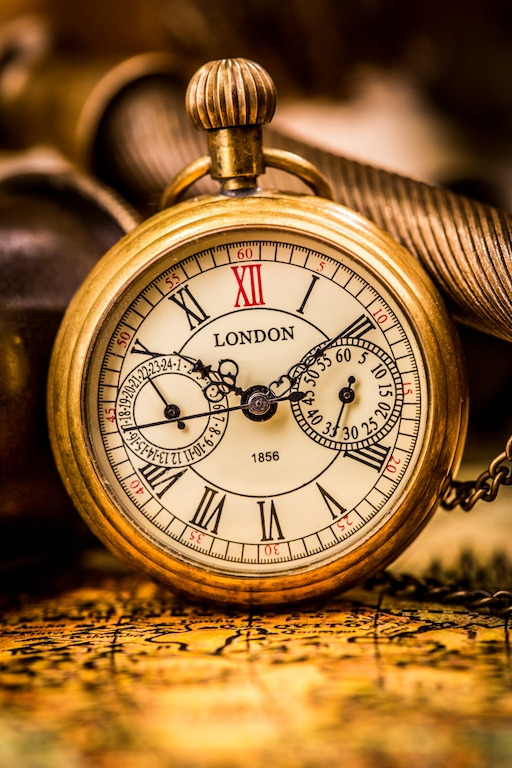 antique-pocket-watch-PZ2T5CS.jpg
