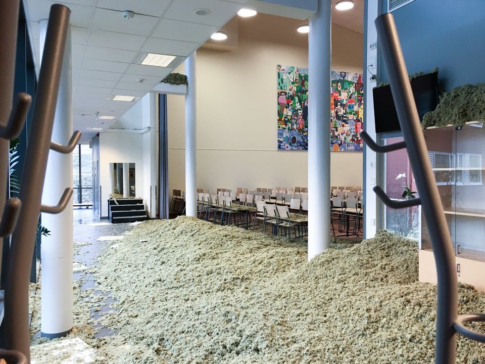 Loviisa Harjurinteen koulu katto romahdus .jpg