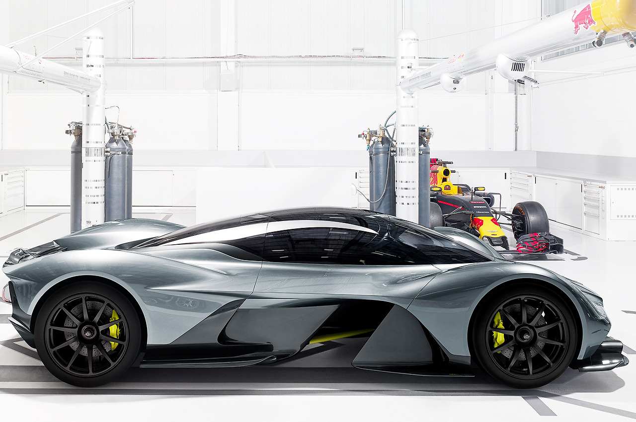 Aston-Martin-AM-RB-001-Hypercar-side.jpg