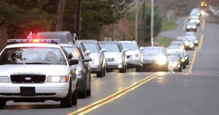 timthumb 장례식 경찰 콘보이.jpg